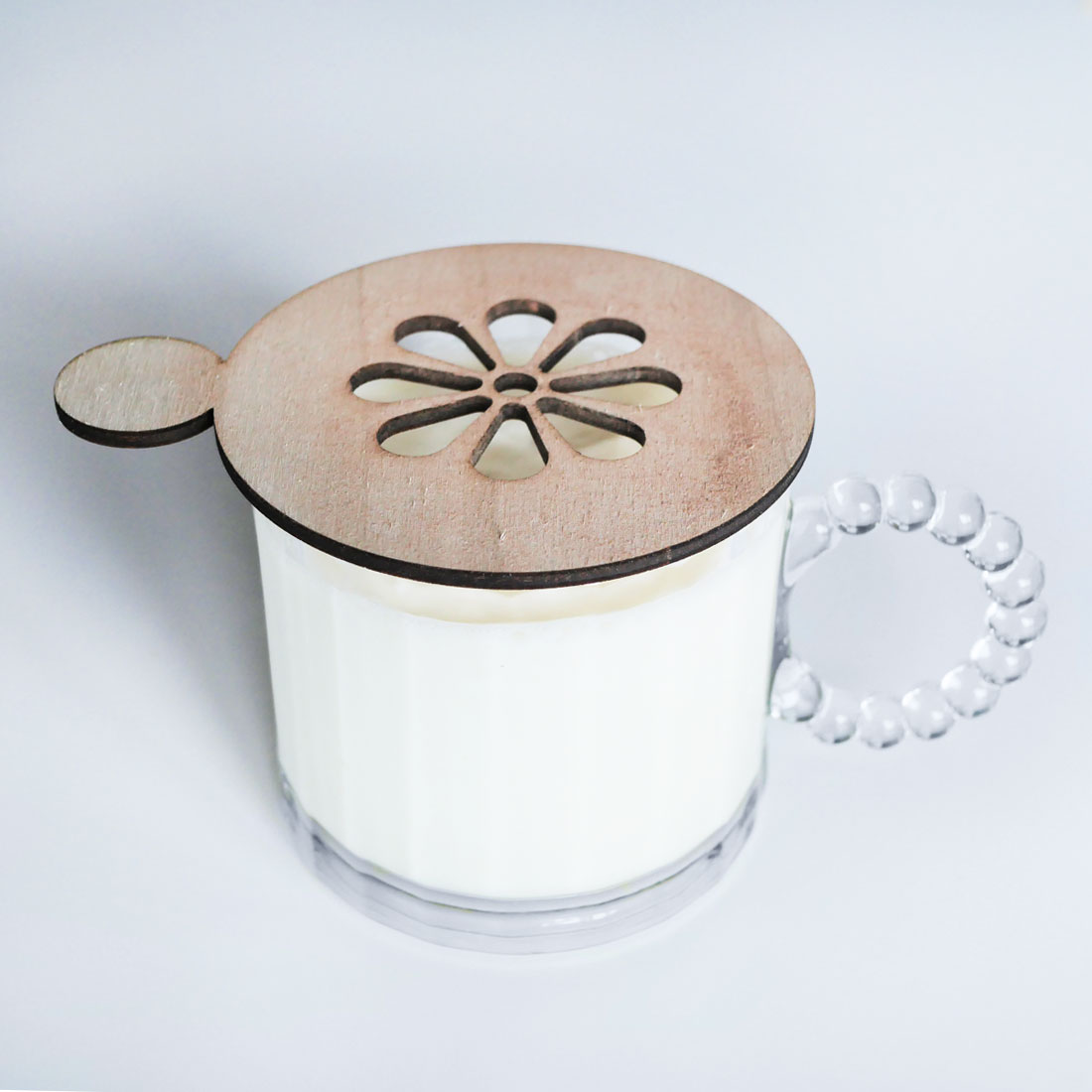 Pochoir à café en bois diam. 9,5cm 1 Pochoir à café en bois diam. 9,5cm
