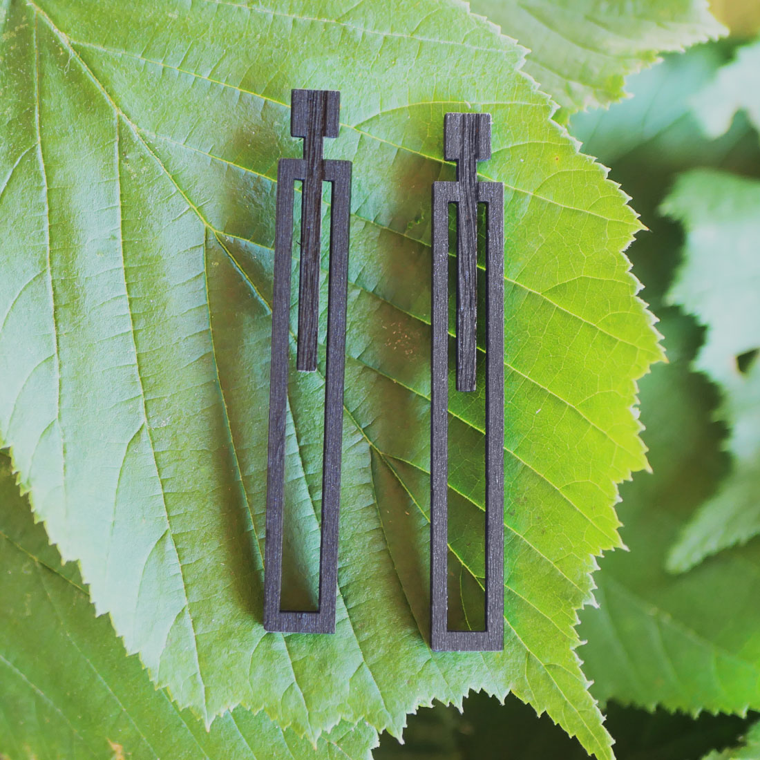 Boucles d'oreilles bois noires - EPURE 1 Boucles d'oreilles bois noires - EPURE